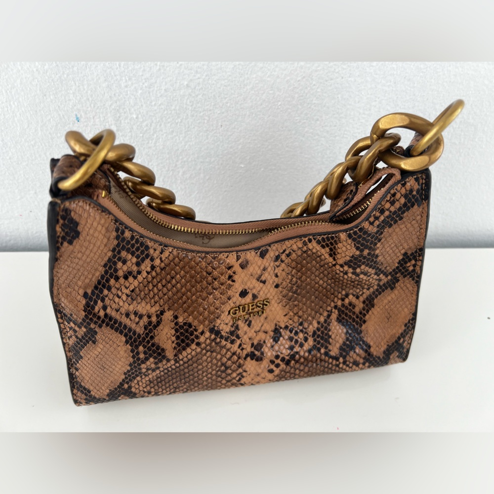 Guess purse
